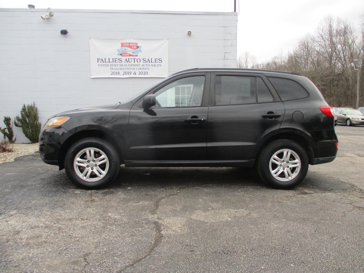 2010 BLACK Hyundai Santa Fe (5NMSG3ABXAH) , AUTOMATIC transmission, located at 540a Delsea Drive, Sewell, NJ, 08080, (856) 589-6888, 39.752560, -75.111206 - Photo#2